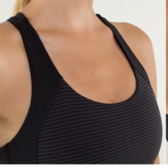 Lululemon Energy Tank
Hyper Stripe Black / Black Size 4. Excellent condition - Picture 5 of 12
